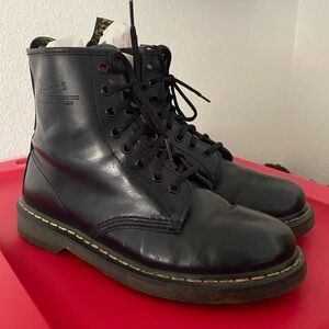 Dr. Martens Black Leather Men's Boots Sz 9